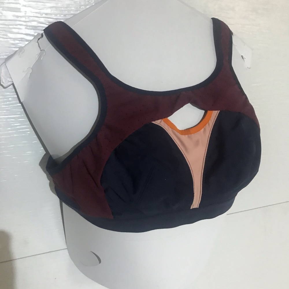 Avismmo workout  bra 36D NEW